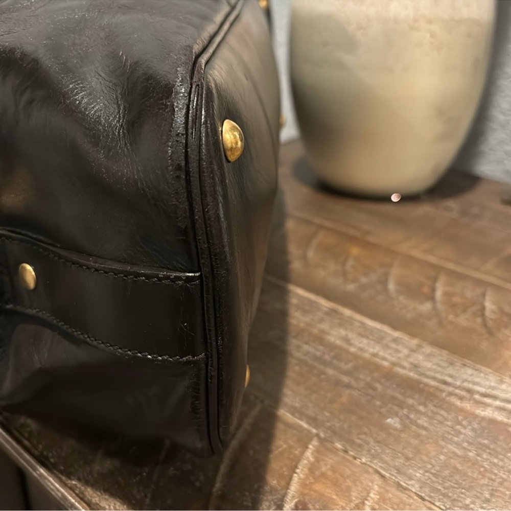Yves Saint Laurent Shiny Black Leather Tote - Picture 12 of 14